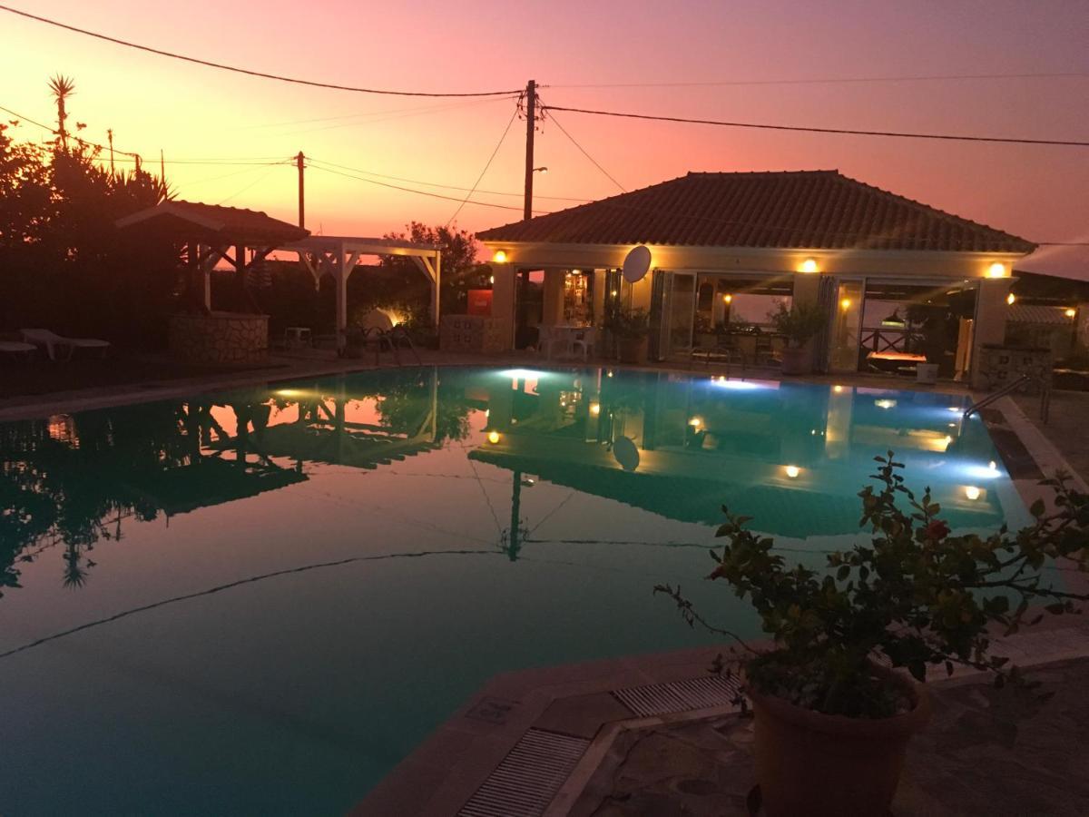 Nafsika Hotel Agios Stefanos Avliotes  Exterior photo
